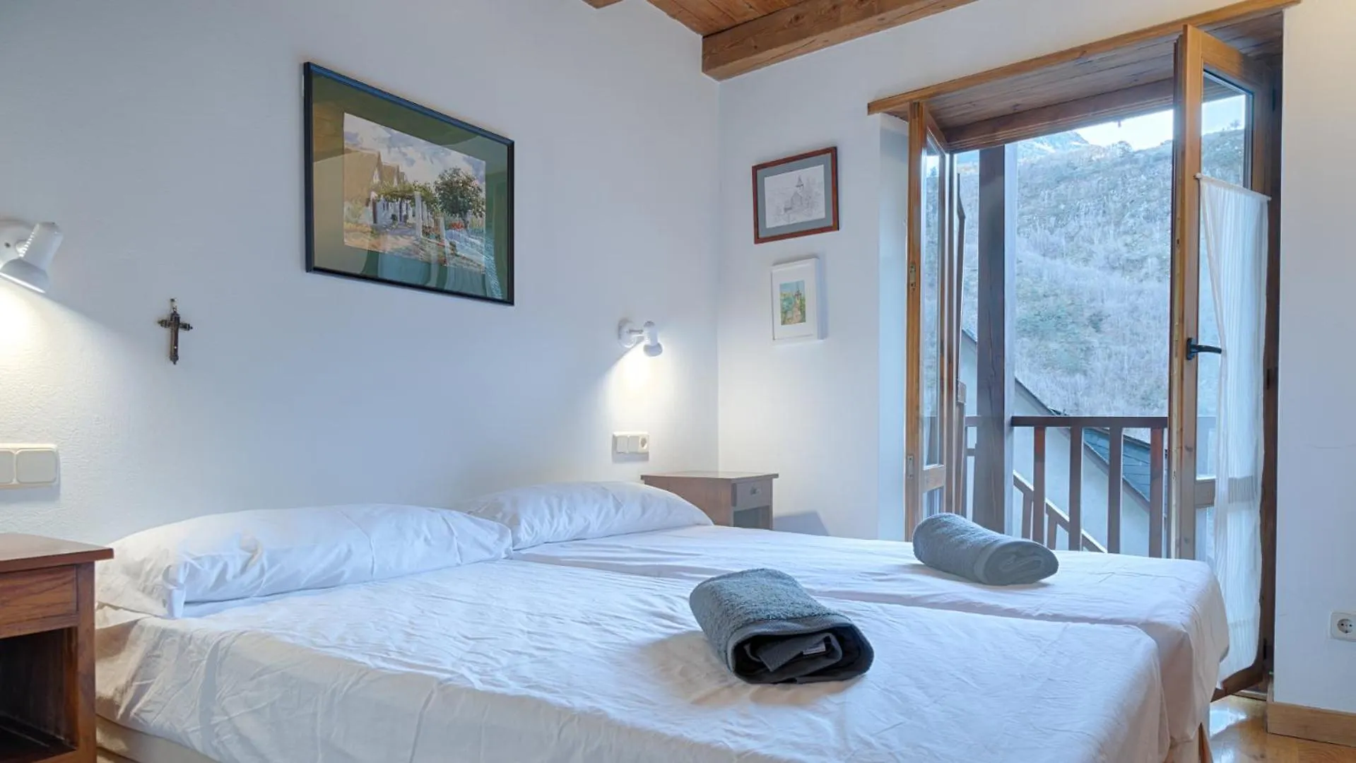Casa Pincela Benos Holiday home